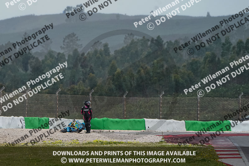 motorbikes;no limits;peter wileman photography;portimao;portugal;trackday digital images